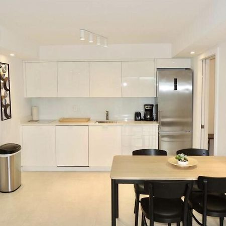 Appartamento Charming And Beautiful 2Bd 1Bath New York Esterno foto